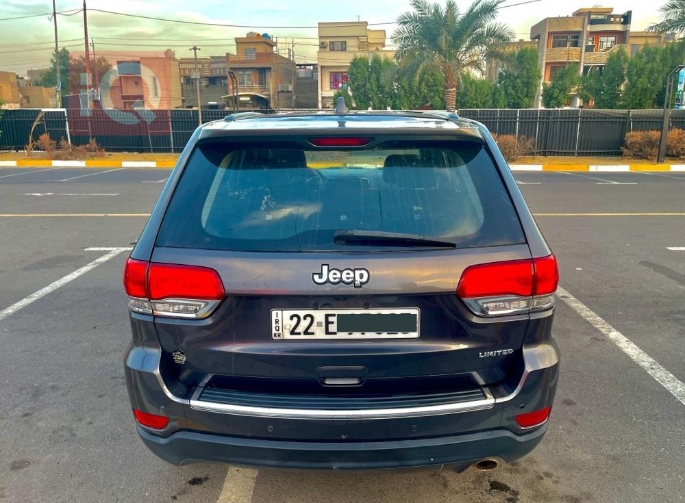 جیپ گراند شیرۆکی